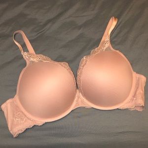 Torrid Size 42D Blush Plunge Bra